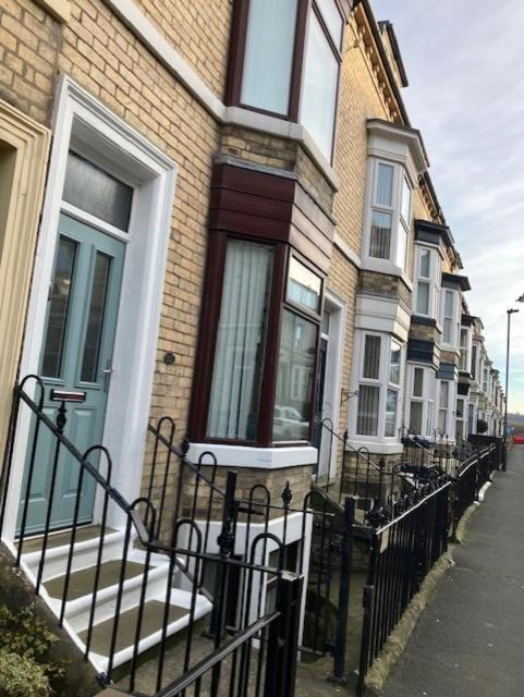 Rovers' Retreat Whitby George Street Exteriör bild